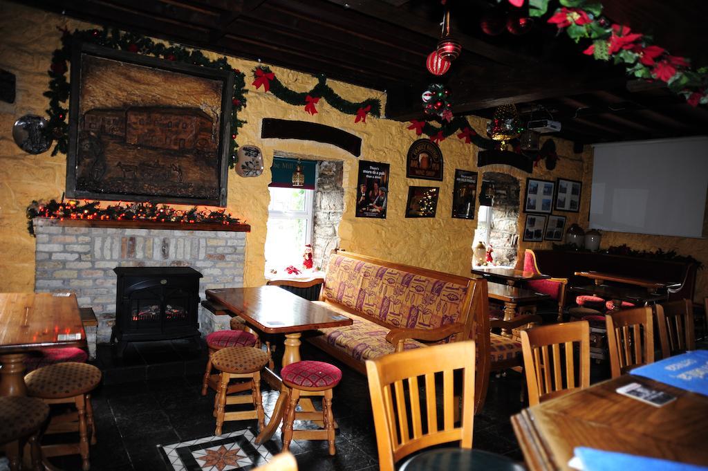 アスローン The Mill Bar Bed & Breakfast エクステリア 写真